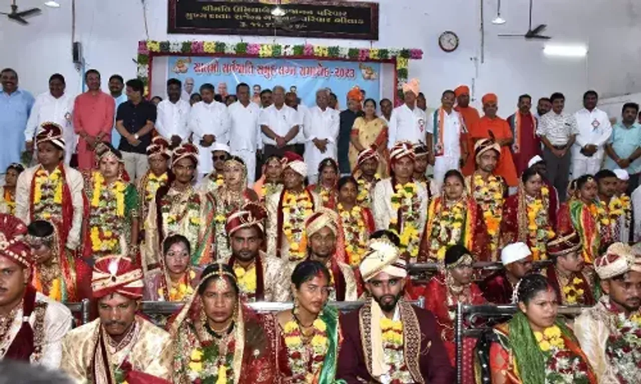 વલસાડ : ધોડીપાડા ખાતે નાણામંત્રીની ઉપસ્થિતિમાં 7મો સર્વજાતિ સમૂહ લગ્નોત્સવ યોજાયો...