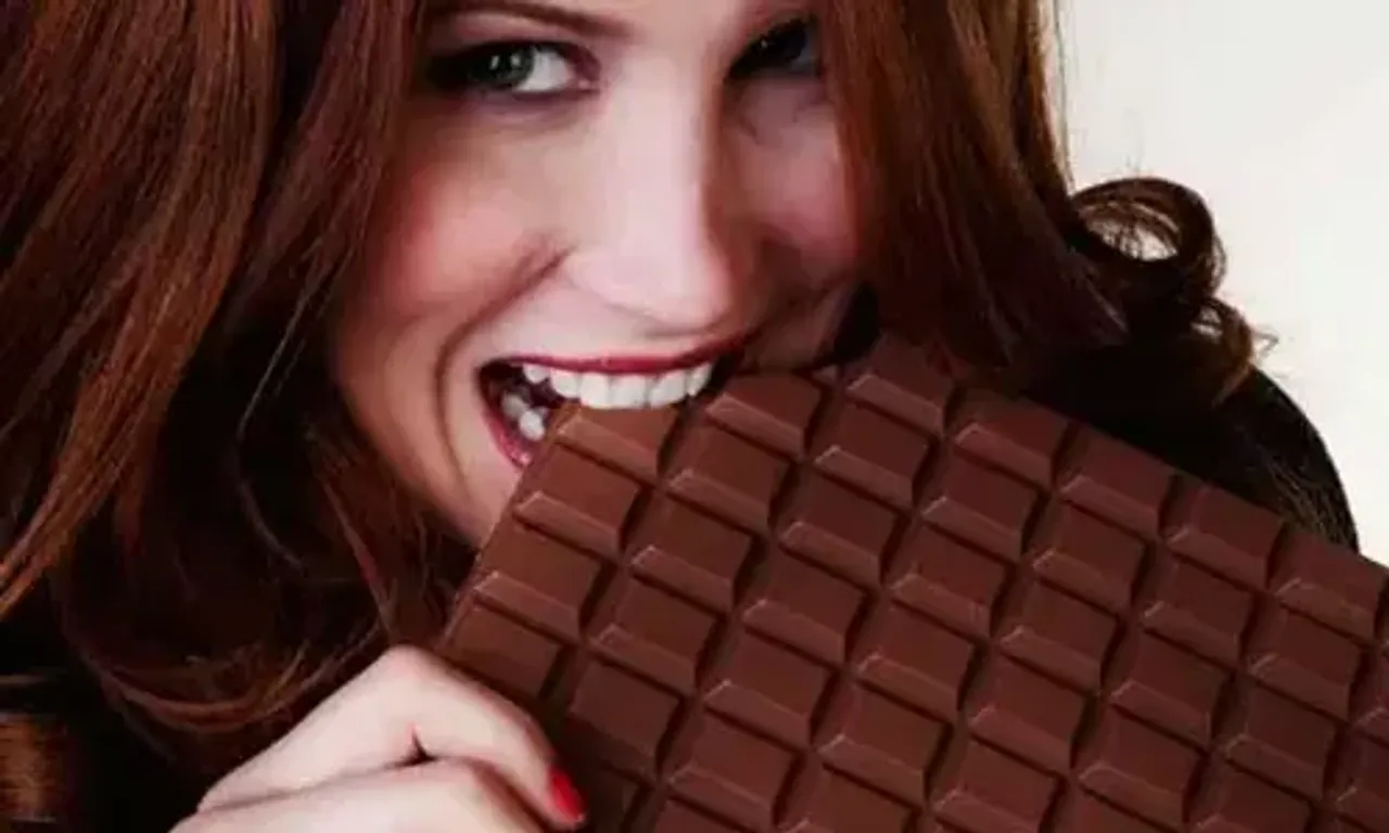 શું તમને પણ ચોકલેટ બહુ ભાવે છે? તો મન મૂકીને ખાઓ, જાણો તેના ફાયદાઓ...