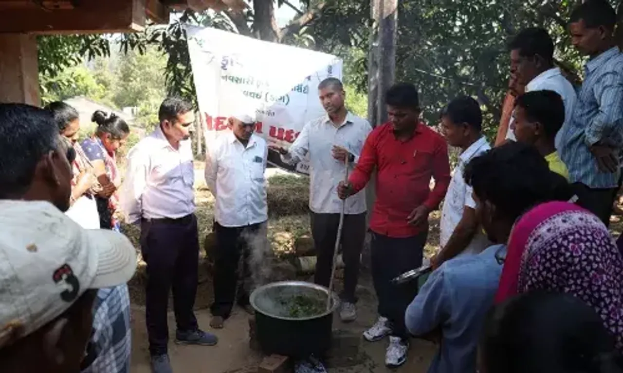 ડાંગ : ટેકનોલોજી સપ્તાહ અંતર્ગત કૃષિ વિજ્ઞાન કેન્દ્ર દ્વારા ખેડૂતોને પ્રાકૃતિક ઉત્પાદકો બનાવવાની તાલીમ અપાય