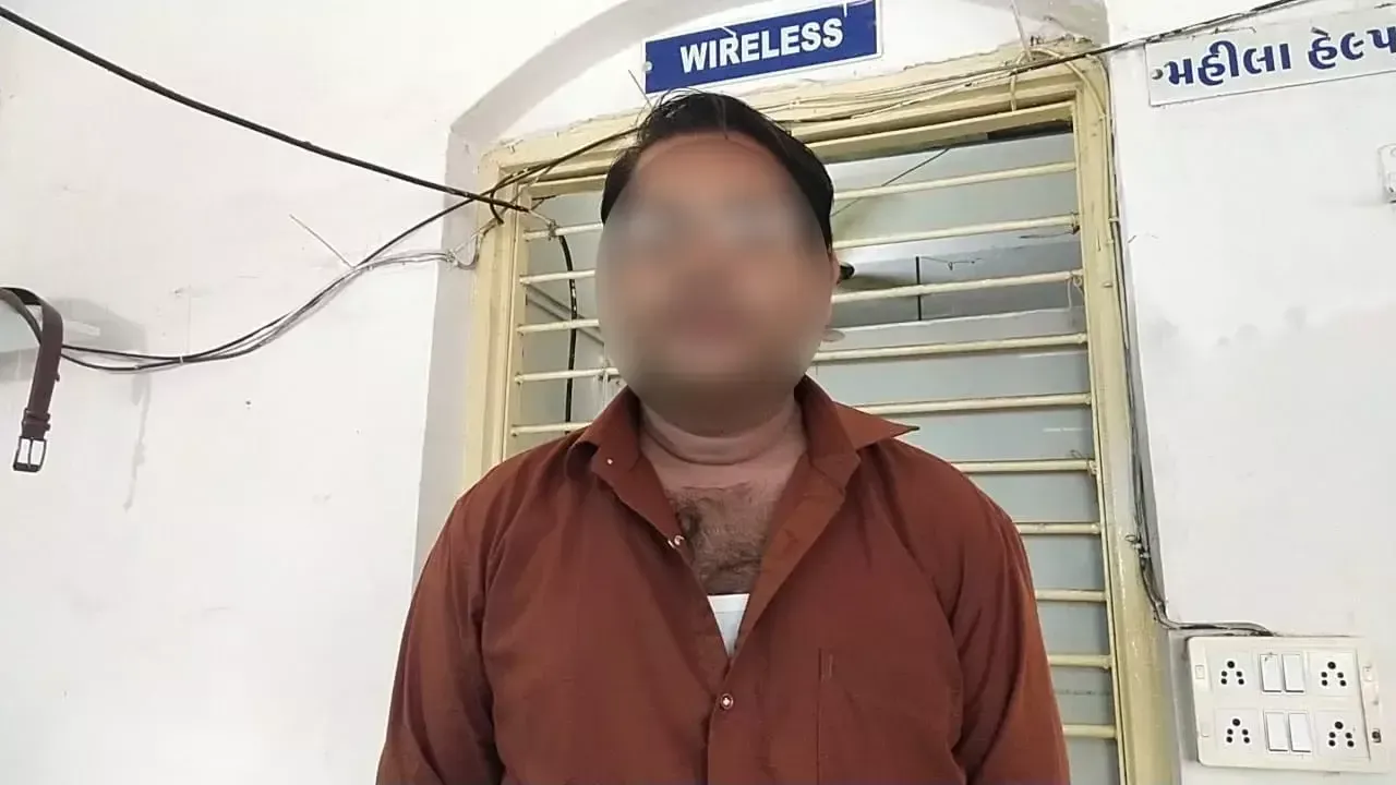 અંકલેશ્વર : વિદેશી દારૂના જથ્થા સાથે નવા દીવા ગામની મહિલા બુટલેગર સહીત 2 લોકોની એ’ ડિવિઝન પોલીસે કરી ધરપકડ...