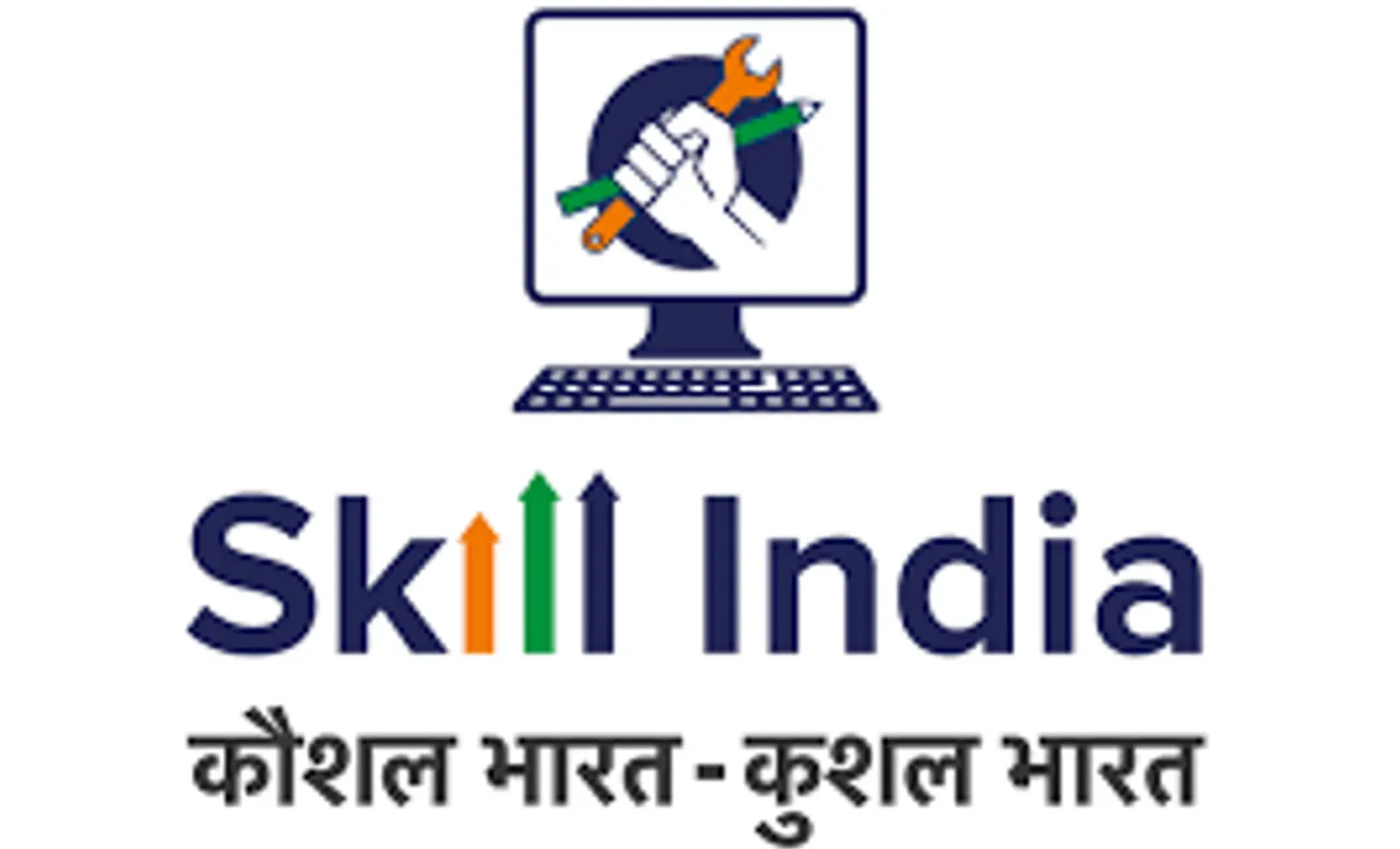 પ્રધાનમંત્રી કૌશલ વિકાસ યોજના હેઠળ દર વર્ષે 100 બેરોજગારોને એન્જિનિયરિંગની તાલીમ