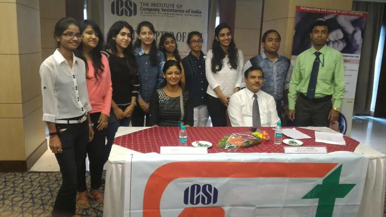 ICSIની પરિક્ષામાં સુરતની વિદ્યાર્થીની દેશના ટોપ ટેન માં ઝળકી