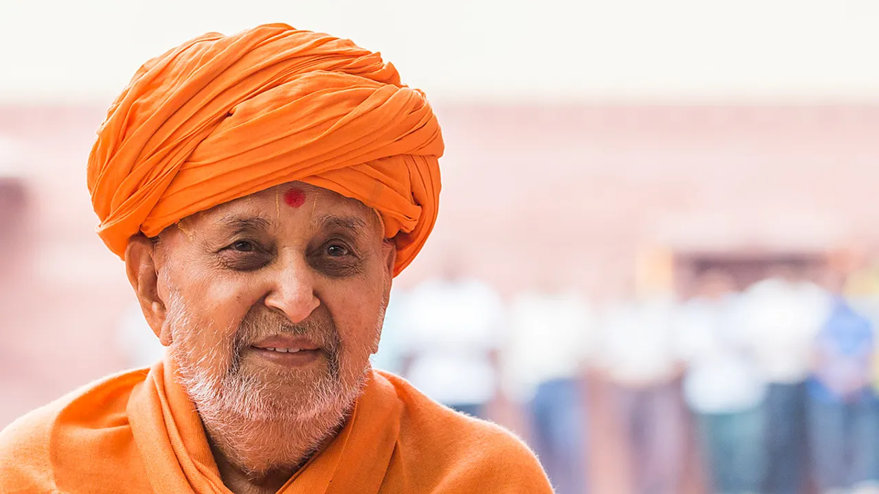 નારાયણ સ્વરૂપ દાસજી હરિ ભક્તો માટે વંદનીય બન્યા પ્રમુખસ્વામી મહારાજ