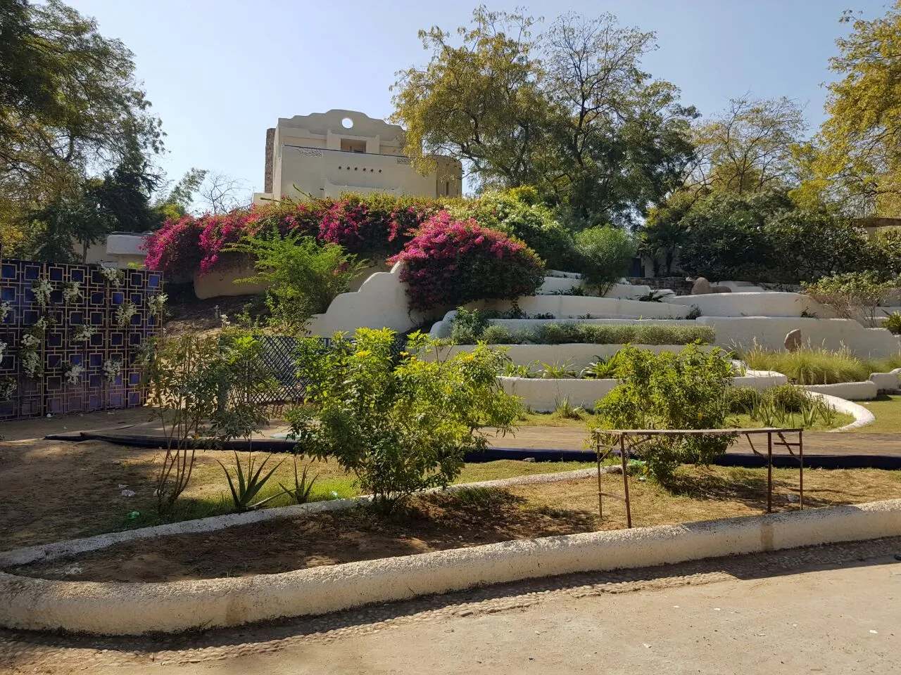 અબજો પતિ રાજેન્દ્ર શાહના આલીશાન ફાર્મ હોઉસની અલભ્ય તસવીરો