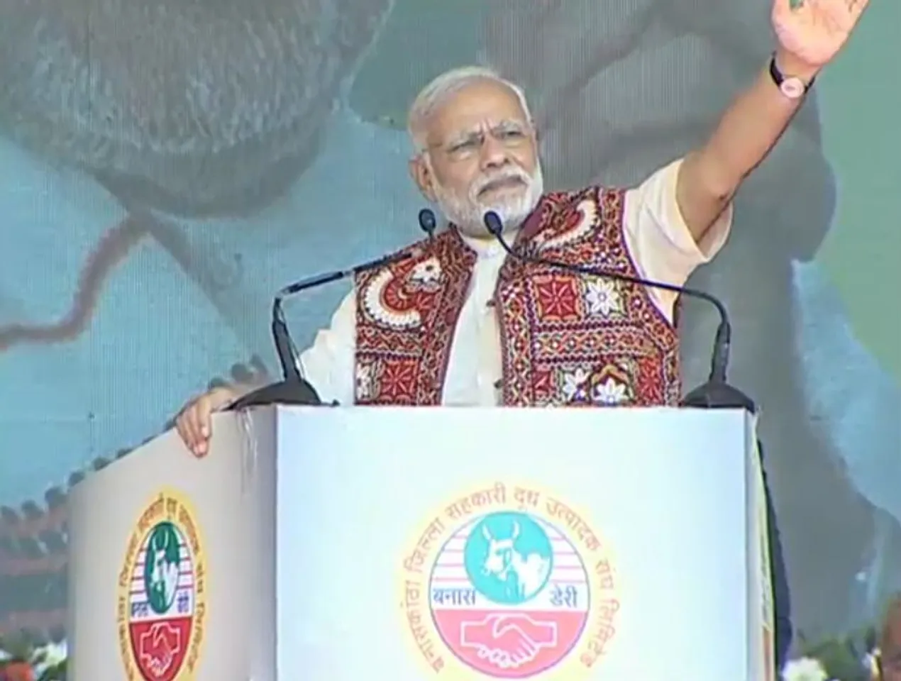 શ્વેત ક્રાંતિ બાદ હવે મધ ક્રાંતિની શરૂઆત થઇ છે, વડાપ્રધાન નરેન્દ્ર મોદી