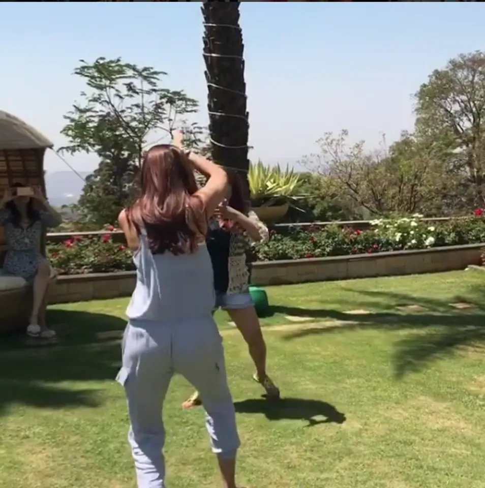 અભિનેત્રી શિલ્પા  શેટ્ટીએ હોળી પર્વ પર કર્યો નાગિન ડાન્સ