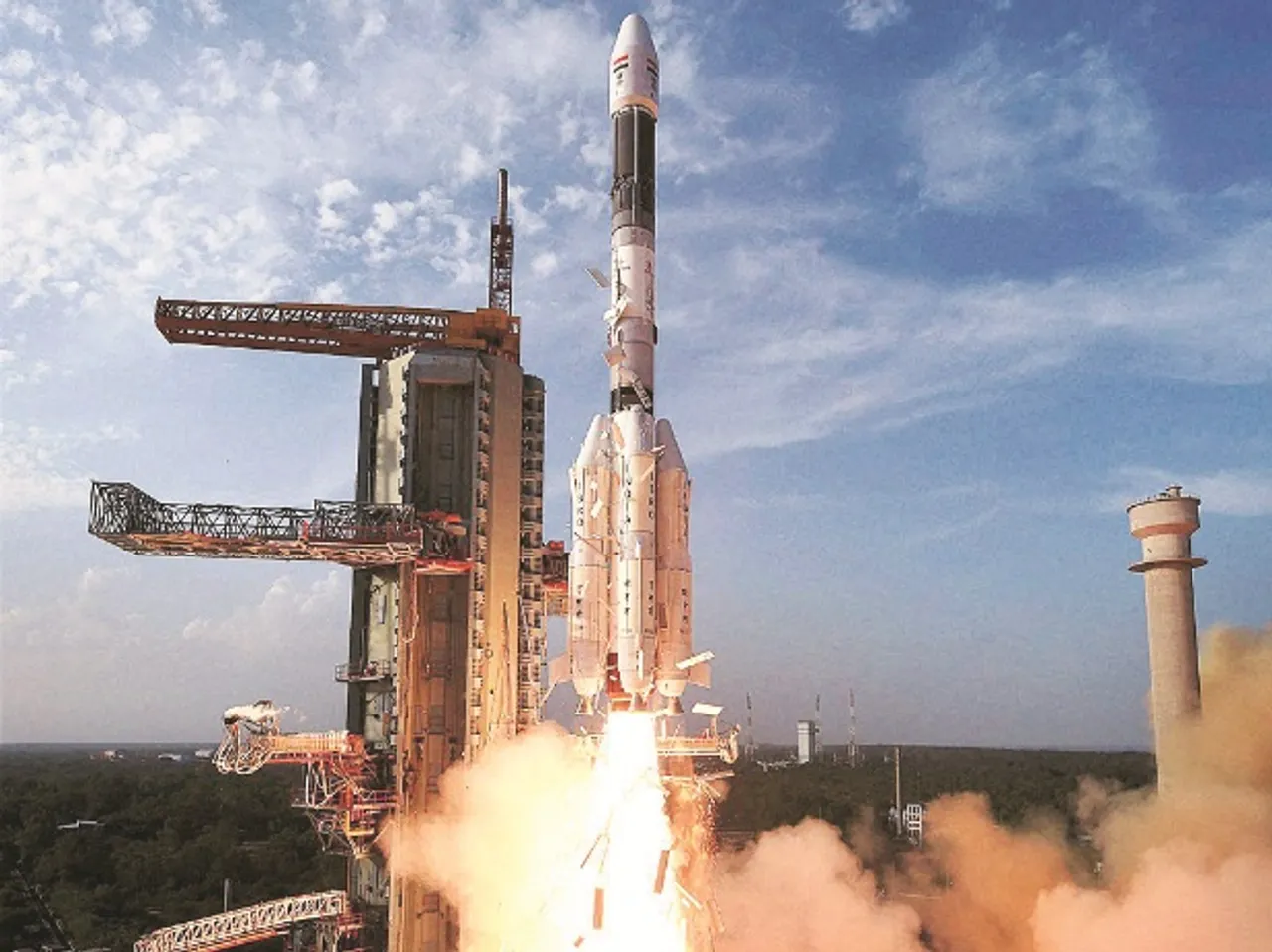 ઈસરો દ્રારા ત્રણ ઉપગ્રહને લોન્ચ કરતા હાઈ-સ્પીડ ઇન્ટરનેટ યુગનો આરંભ થશે