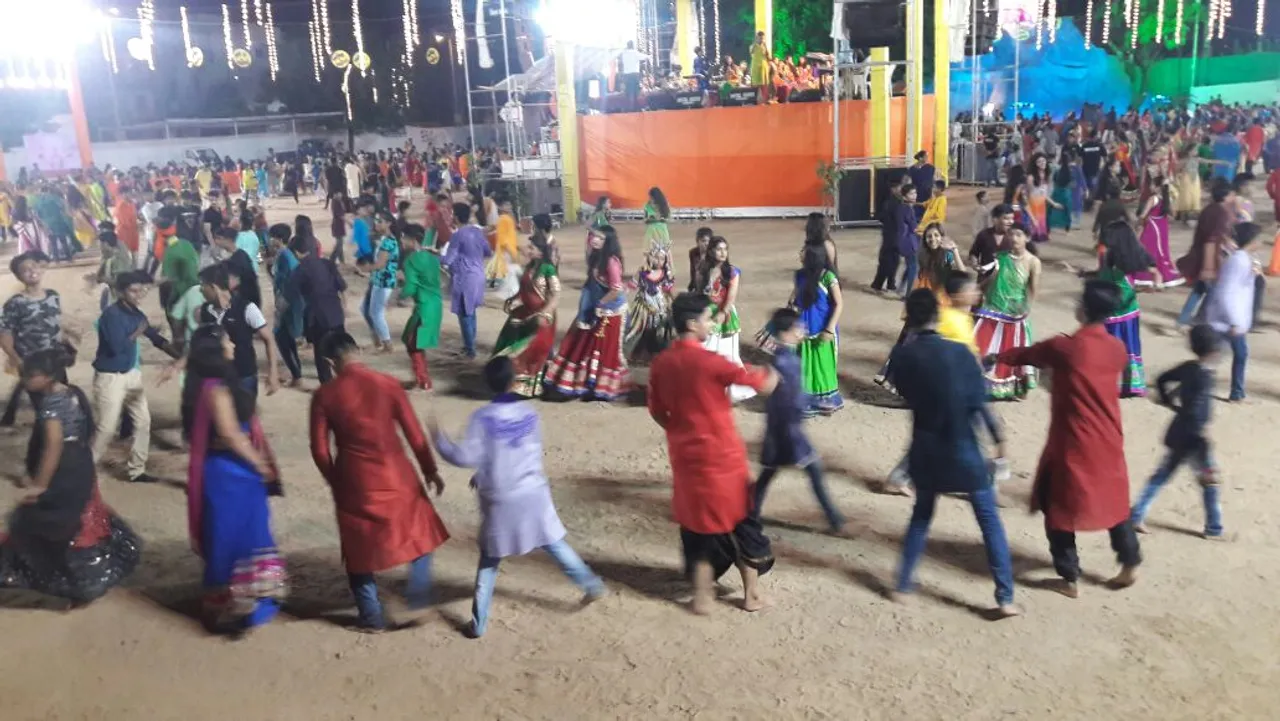 વડોદરામાં બાળકો માટે આયોજીત નવરાત્રી મહોત્સવ આકર્ષણનું કેન્દ્ર બન્યો