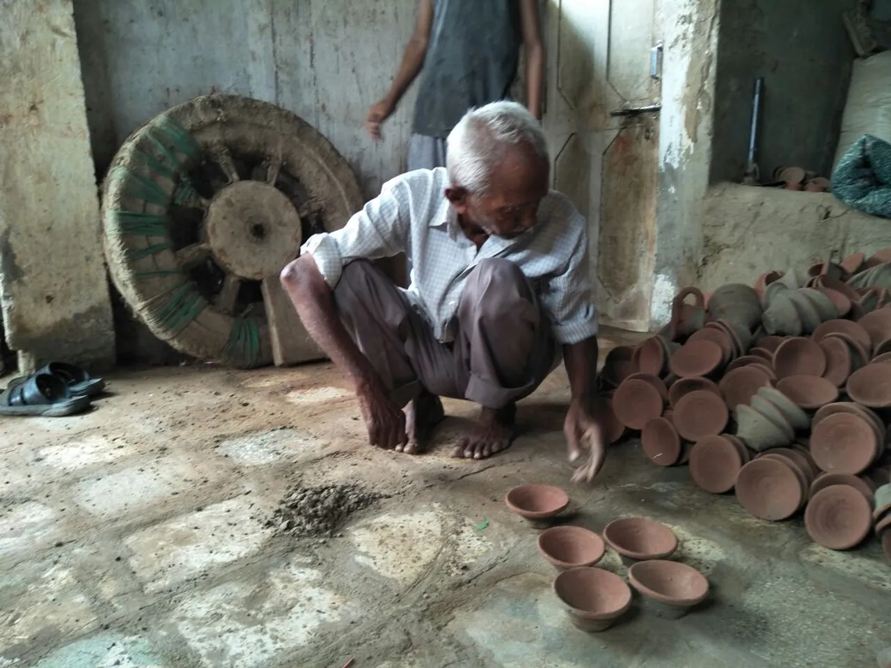 ચાઈનીસ ઉજાશમાં ઓલવાઈ ગઈ પરંપરાગત દેશી દિવાની ઉજાશ