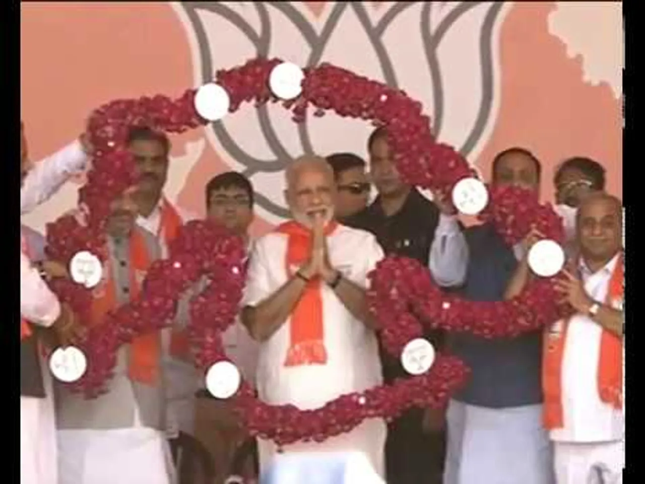 ગુજરાતમાં જયારે ચૂંટણી આવે છે ત્યારે કોંગ્રેસને તાવ આવે છે: પીએમ મોદી