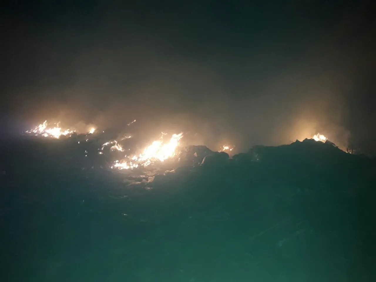 અંકલેશ્વર આંબોલી રોડ પરની ડમ્પિંગ સાઈટ થી સ્થાનિક લોકો ત્રસ્ત