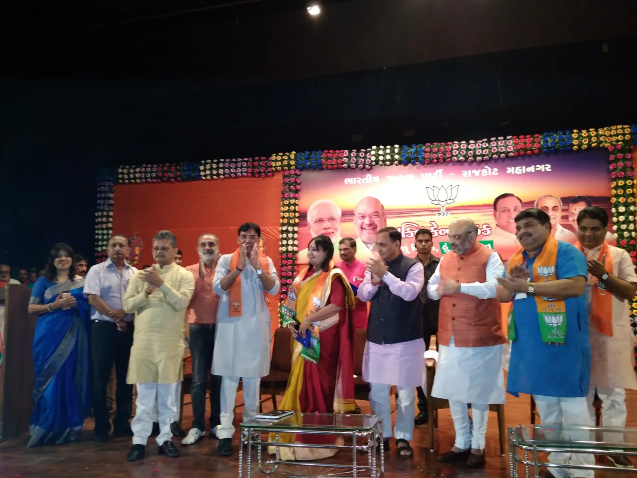 રાજકોટ કોંગ્રેસની મુશ્કેલી વધી, કાશ્મીરાબેન નથવાણી ભાજપમાં જોડાયા