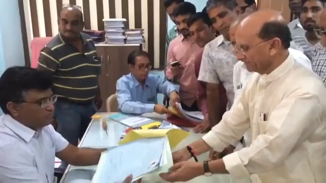 જંબુસરમાં BJPનાં દિગ્ગ્જ નેતા ખુમાનસિંહ વાંસીયાએ અપક્ષ ઉમેદવારી કરતા ભાજપમાં સન્નાટો