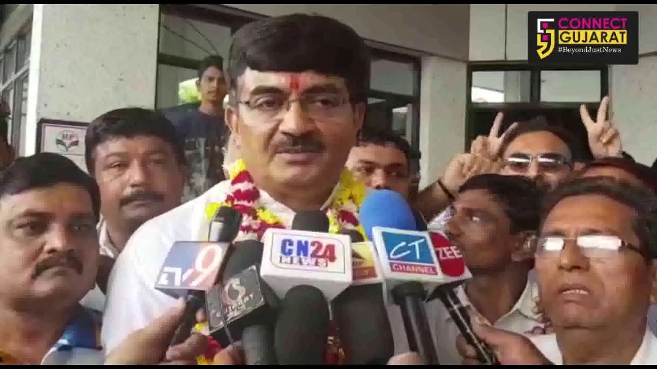 ભરૂચ વિધાનસભા બેઠક માટે ધારાસભ્ય દુષ્યંત પટેલનાં નામની જાહેરાત થતા કાર્યકર્તાઓમાં ખુશીનો માહોલ છવાયો