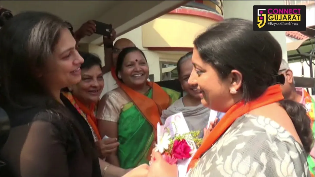 કેન્દ્રીય મંત્રી સ્મૃતિ ઈરાનીએ નવસારીમાં કર્યો મહા જનસંપર્ક અભિયાન