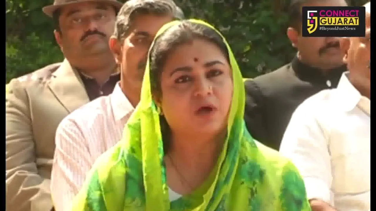 રાજકોટનાં યુવરાણી કાદમ્બરી દેવીએ કર્યો ફિલ્મ પદ્માવતીનો વિરોધ