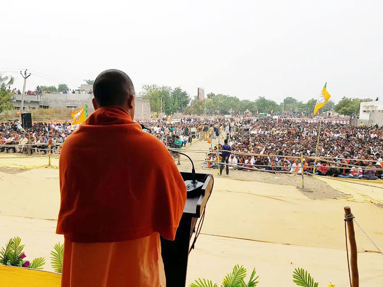 ભાવનગરનાં ગારિયાધારમાં સીએમ યોગીએ ચૂંટણી સભા સંબોધી