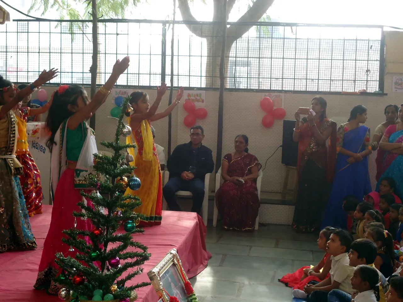 અંકલેશ્વરની તક્ષશિલા વિદ્યાલયમાં નાતાલ પર્વની ઉજવણી કરાઈ