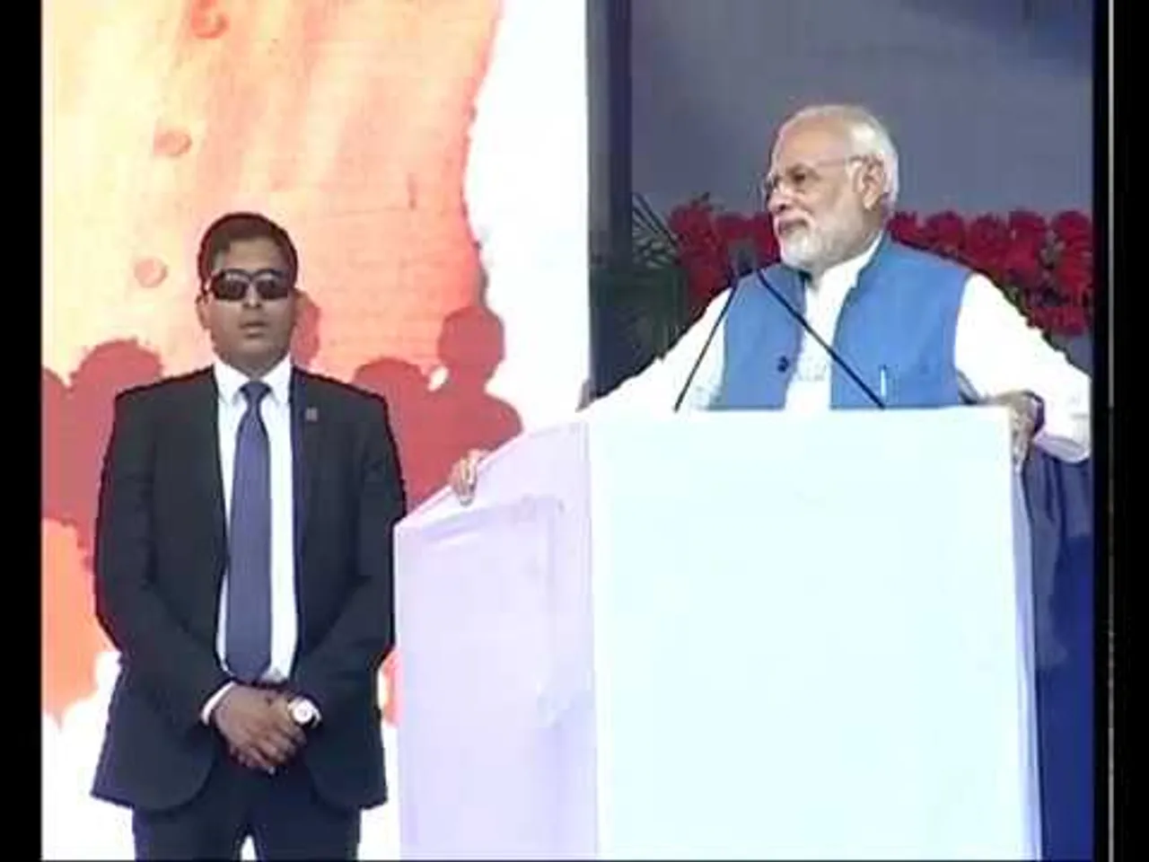 ભારતનાં  દરેક રાજ્યમાં આદિવાસીઓનું ભવ્ય મ્યુઝિયમ બનાવવાની જાહેરાત કરતા પીએમ મોદી