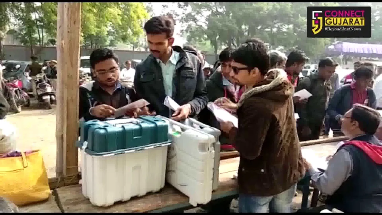 અંકલેશ્વર હાંસોટ વિધાનસભા ચૂંટણી માટેનાં  EVM - VVPATની ફાળવણી કરાઈ