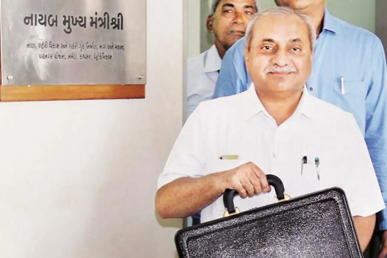રાજ્યનાં નાણાંમંત્રી નીતિન પટેલ  ગુજરાત વિધાનસભાનું 2018 -19 નું અંદાજપત્ર રજૂ કરશે