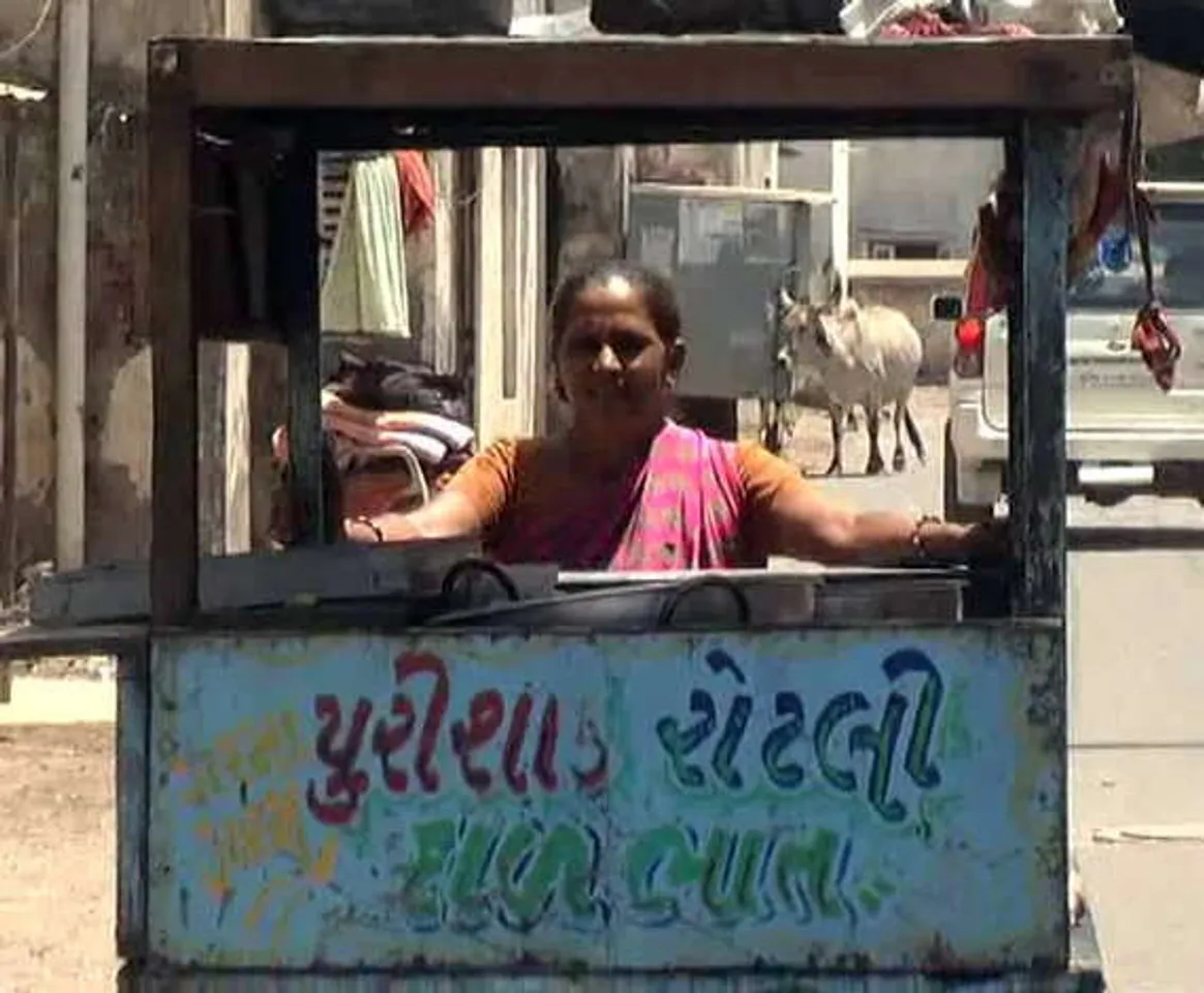 પતિના ગુમાવ્યાના 15મા દિવસે સંતાનોના ભવિષ્ય માટે કાઢી ગાઠિયાની રેકડી