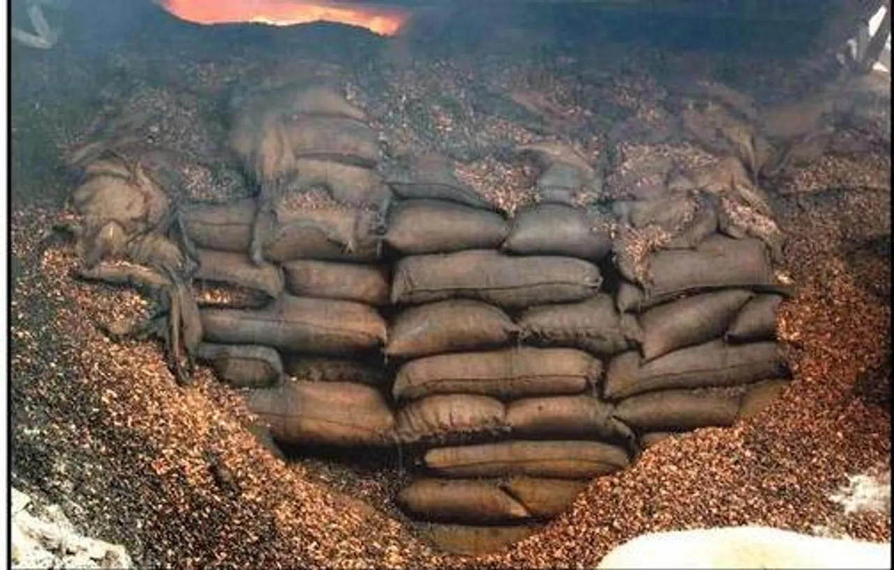 શાપર મગફળી નાં ગોડાઉનમાં વેલ્ડીંગ થી આગ લાગી,CID ક્રાઇમ