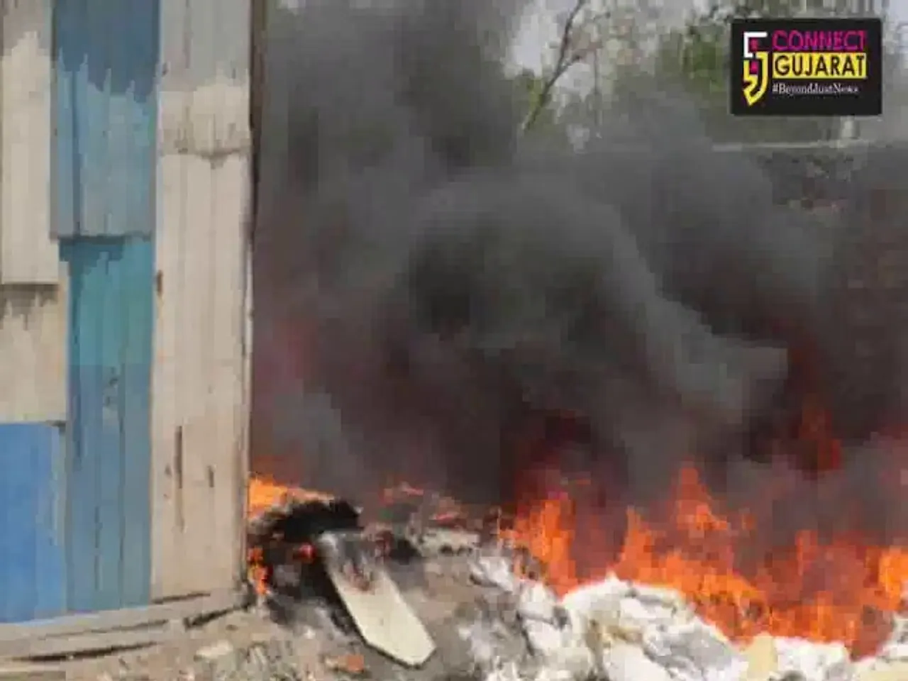 અંકલેશ્વરઃ ને.હા.8 નજીક અંસાર માર્કેટમાં આવેલા પ્લાસ્ટિકના ગોડાઉનમાં આગ
