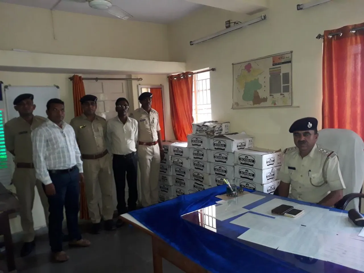 દેડિયાપાડાના સેજપુર ગામેથી સ્કોર્પિઓમાં ભરેલો દારૂ ઝડપાયો, ખેપિયો ફરાર