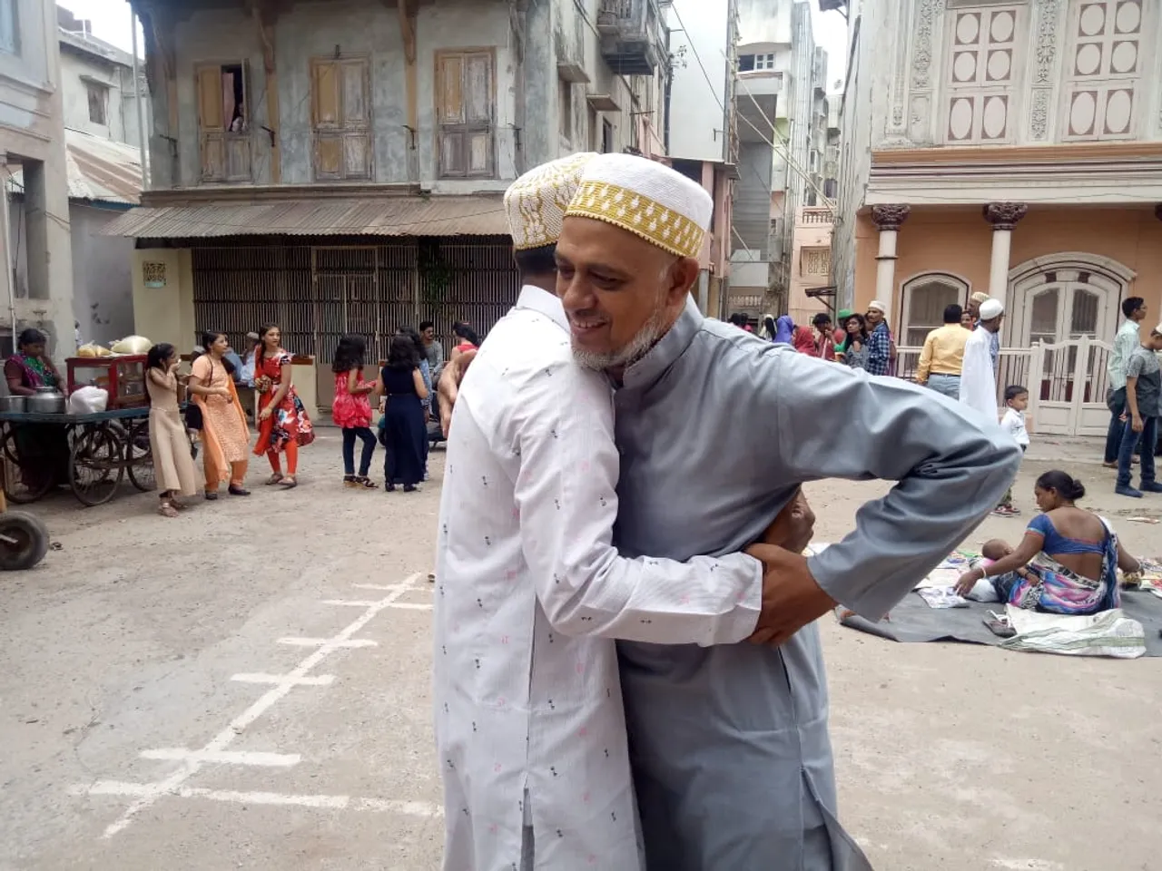 ભરૂચમાં દાઉદી વ્હારો સમાજ દ્વારા રમજાન ઈદની હર્ષોલ્લાસ સાથે ઉજવણી