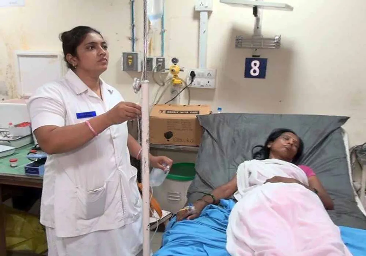 અમદાવાદમાં દર્દીએ મહિલા કર્મચારી પર કર્યો હુમલો