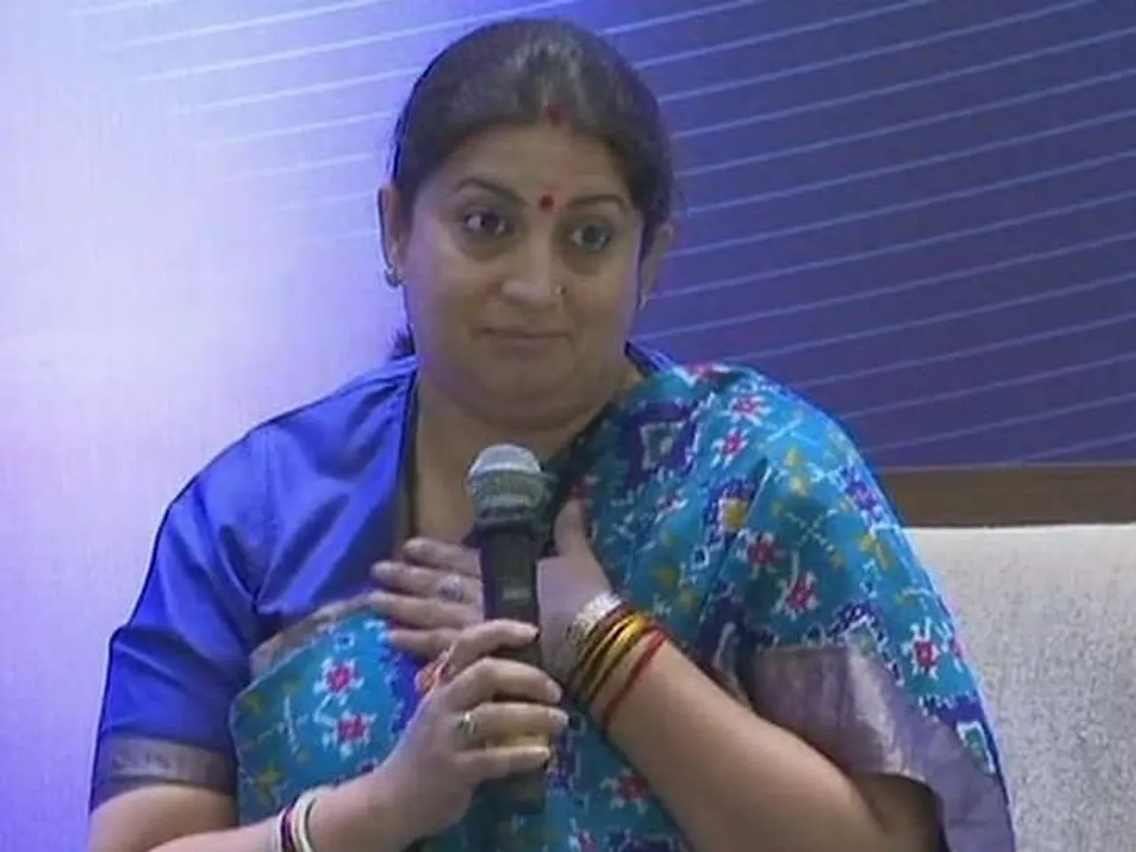 કેન્દ્રિય મંત્રી સ્મૃતિ ઈરાનીએ સબરીમાલા મંદિર અંગે શું કહ્યું, વાંચો અહીં