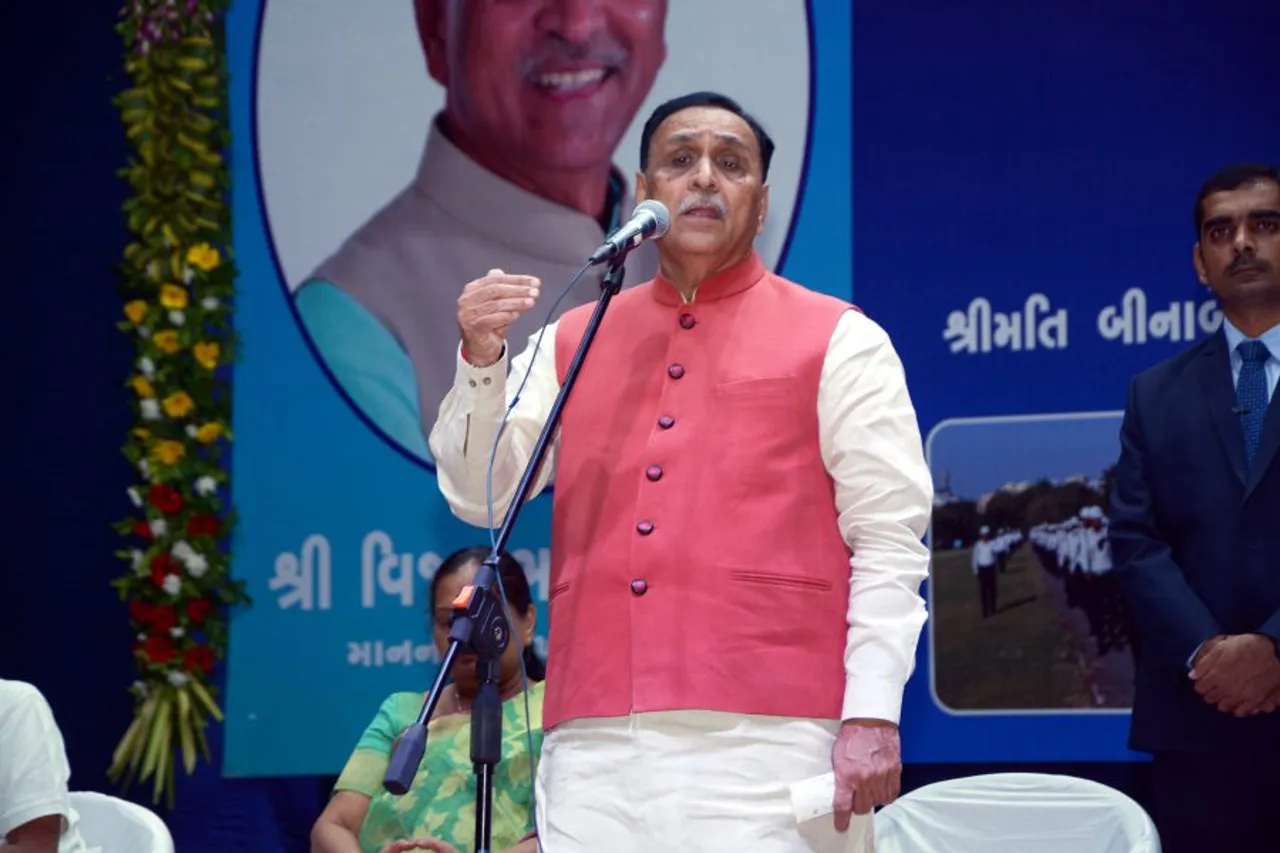 ખેડૂતોને પાકવીમો અપાવવા સરકાર કટિબદ્ધ : વિજય રૂપાણી