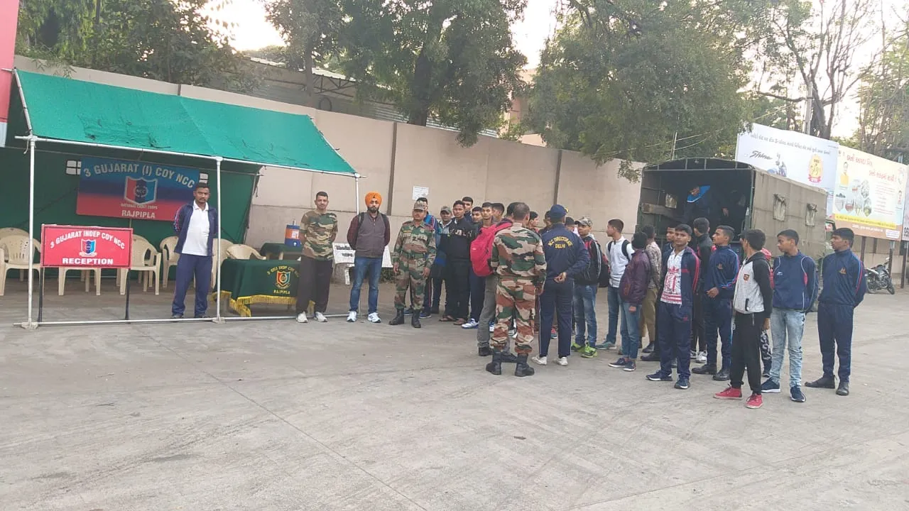 રાજપીપળા:એનસીસી દ્વારા રાષ્ટ્રીય કક્ષાના વિરાટ ટ્રેક કેમ્પનું કરાયું આયોજન 