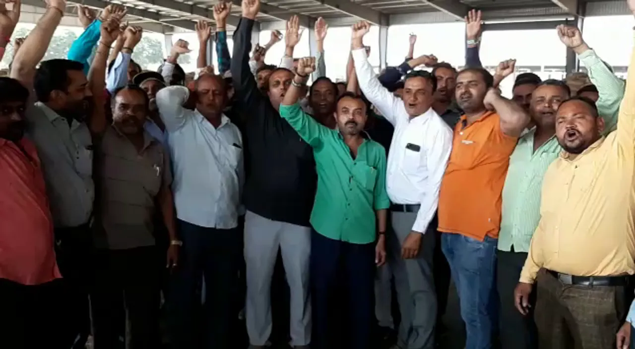 સૌરાષ્ટ્રના 26 યાર્ડમા કામકાજ ઠપ્પ, ભાવાંતર યોજના દાખલ કરવા માંગ