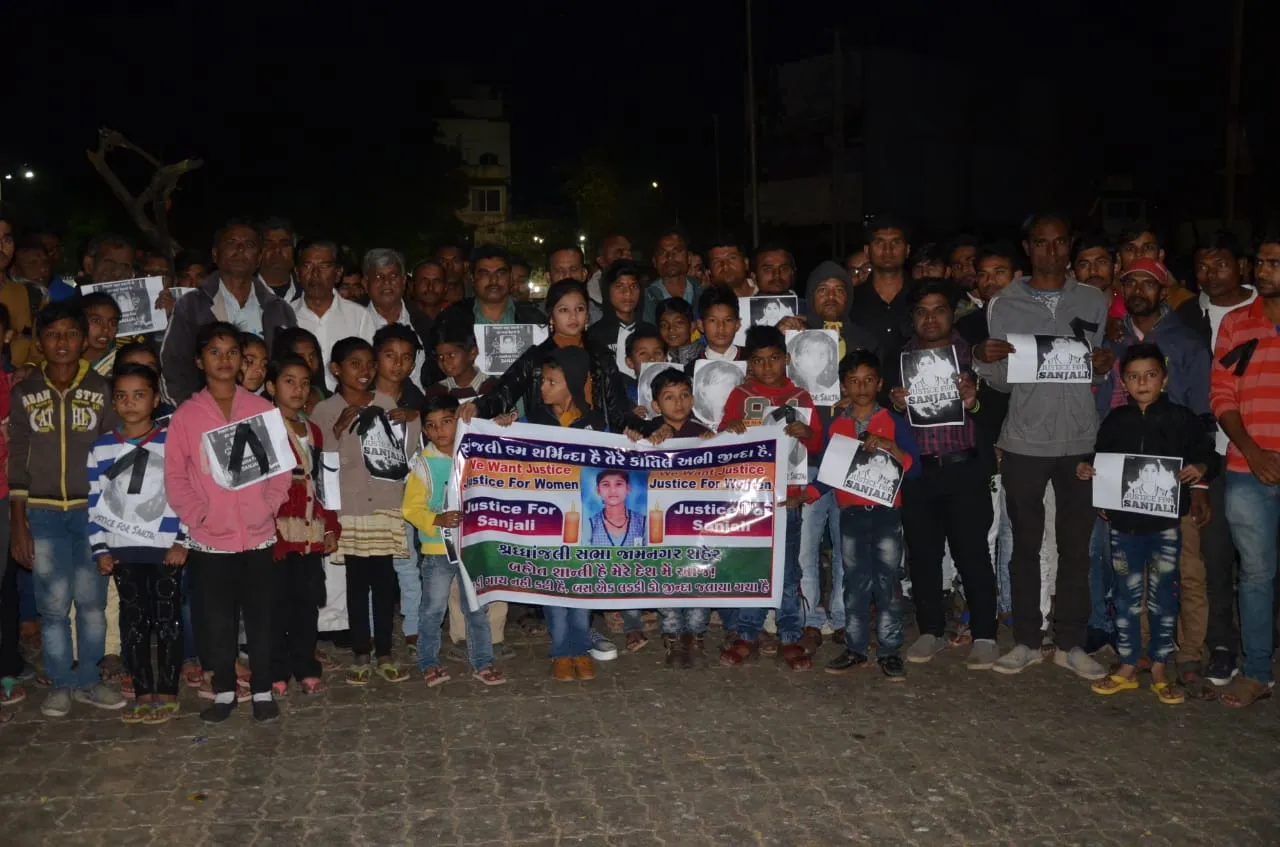 જામનગર : “સંજાલી હમ શર્મિન્દા હૈ તેરે કાતિલ અભી ભી જિંદા હૈ” ,યોજાઇ શ્રદ્ધાંજલી