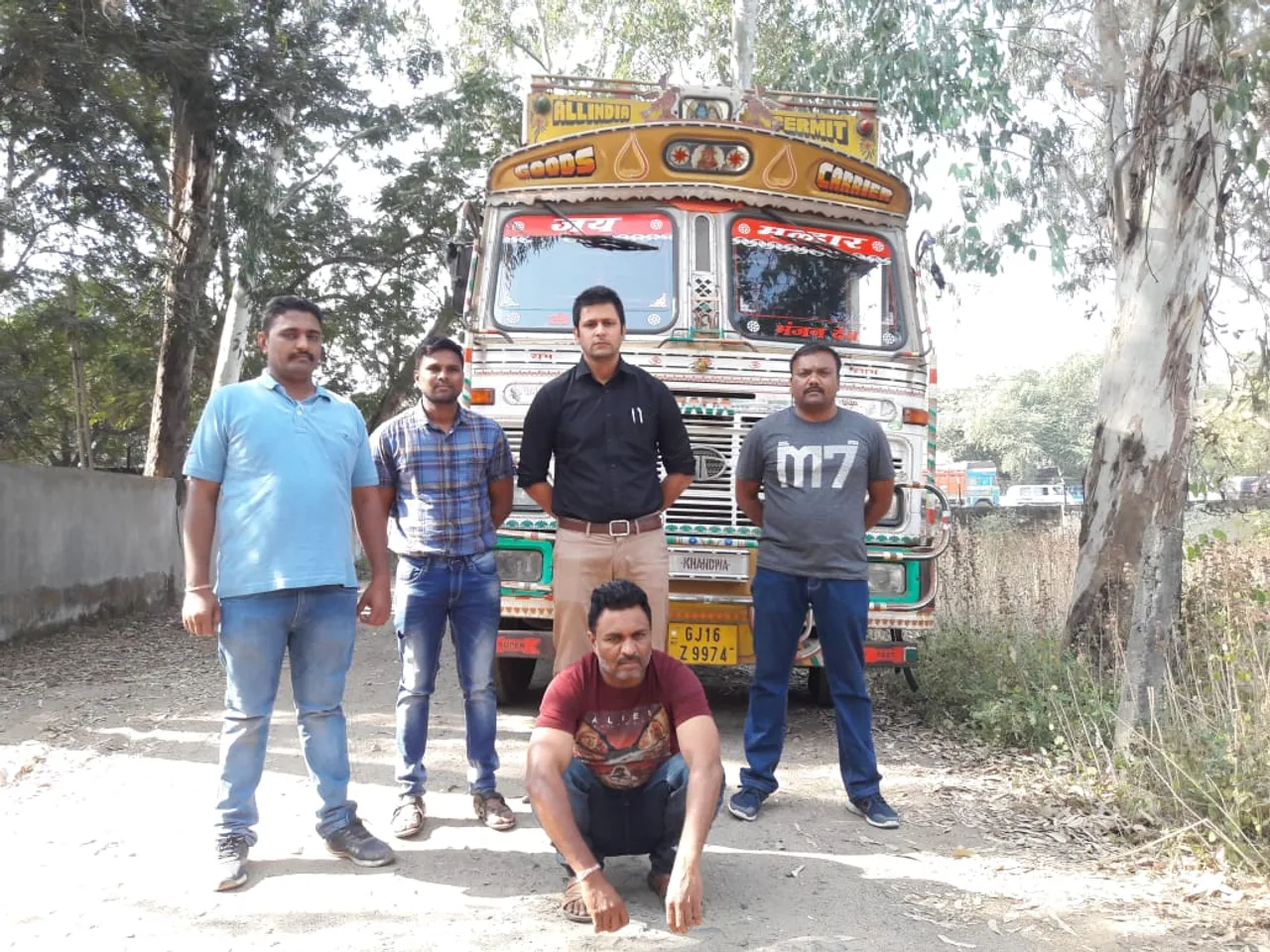 અંકલેશ્વર: LCBએ લક્ષ્મી એન્ટરપ્રાઇઝમાંથી શંકાસ્પદ યુરિયા ખાતર ભરેલી ટ્રક ઝડપી પાડી