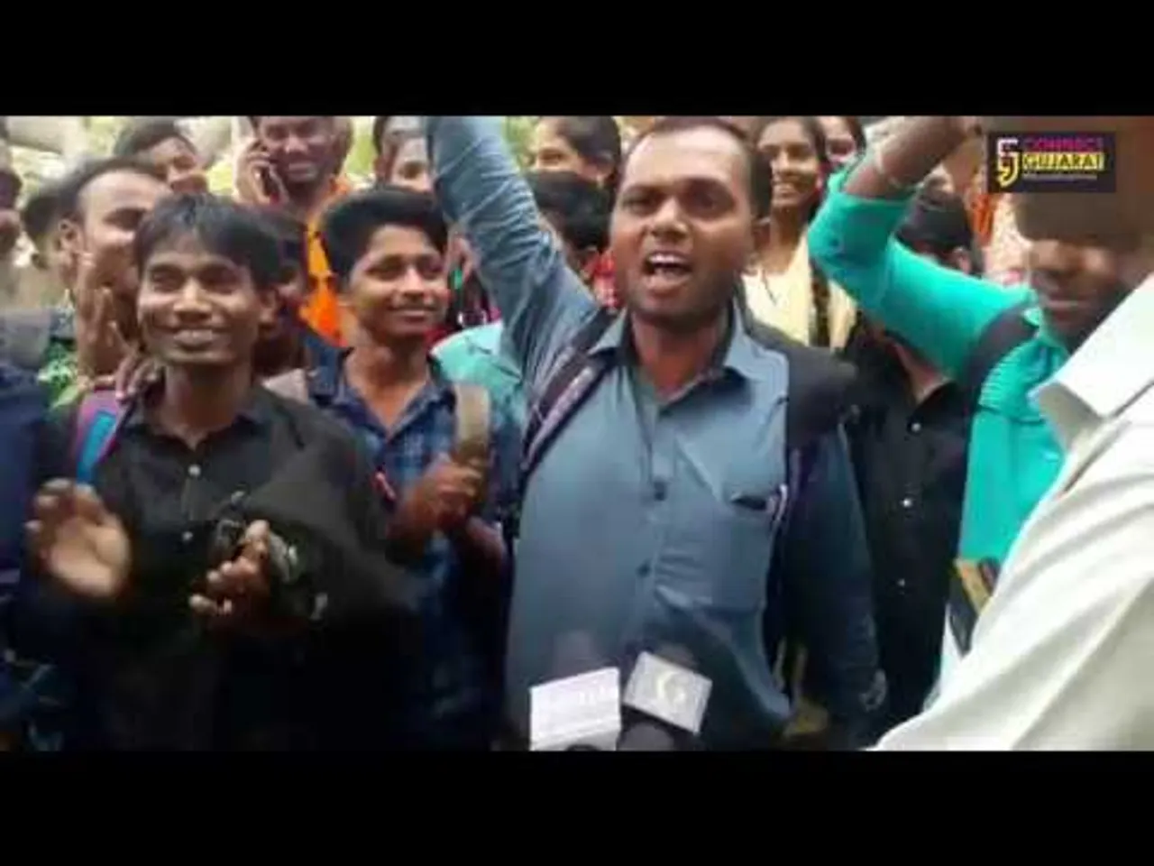 લોકરક્ષક દળની પરીક્ષા પેપર લીક થતા વિદ્યાર્થીઓ અટવાયા :  ઉઠ્યો આક્રોસ