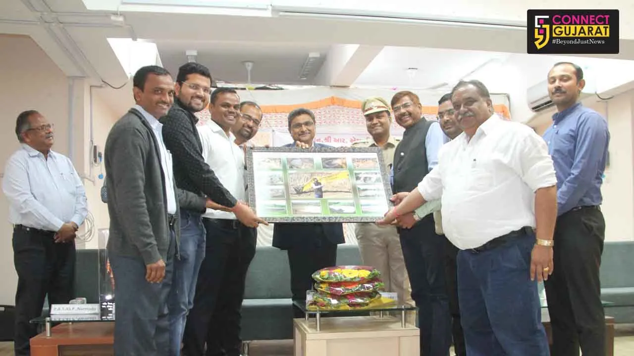 રાજપીપળા:વિદાય પામતાં કલેકટર નિનામાની સાથે નવનિયુકત કલેકટર I.K.પટેલનો આવકાર –વિદાય સમારંભ યોજાયો
