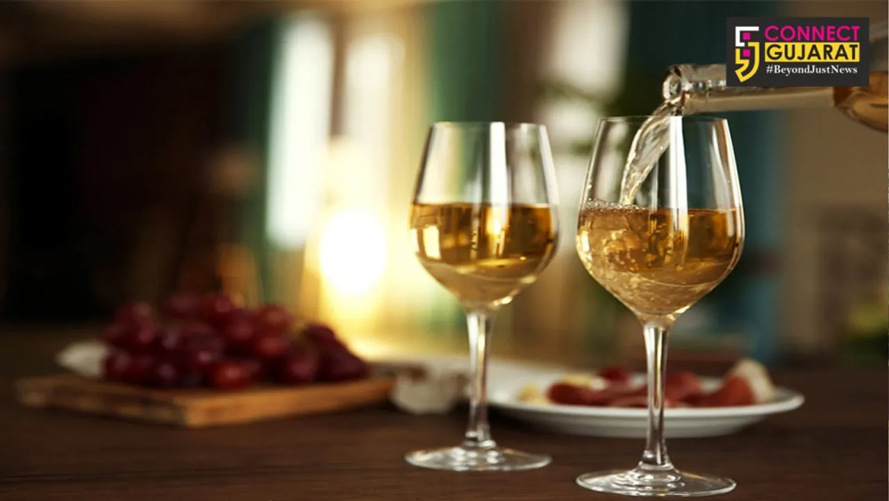 પેક્ડ બોટલના વેચાણ માટે રિટેલ દુકાનોમાં વેચાયેલા તમામ પ્રકારના દારૂ હવે સરકાર દ્વારા માન્ય એમઆરપી પર વેચવામાં આવશે