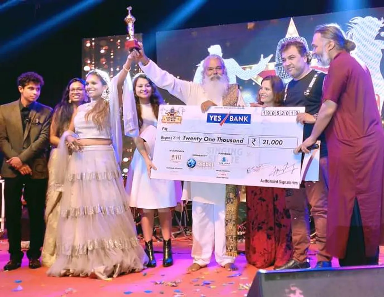 ગુજરાતી લોક ગીત/સંગીતમાં ડાંગના દાદાનો ડંકો:સંગીત સીતારે નામના કાર્યક્રમમાં ૪૦ પ્લસ કેટેગરીમાં મેળવ્યુ ફર્સ્ટ પ્રાઇઝ