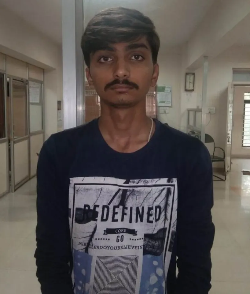 રાજકોટ: લોકપ્રિય હાસ્ય કલાકાર સાંઇરામ દવેની ઓળખ ચોરી કરી ફેઇક ઇન્સ્ટાગ્રામ આઇડી બનાવનાર આરોપીની કરાઇ ધરપકડ