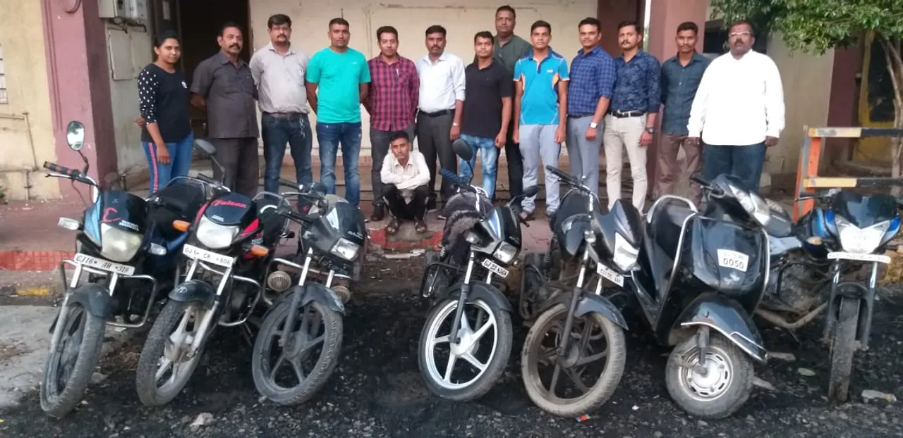 ભરૂચ-સુરત શહેરમાંથી ચોરી થયેલ ૭ મોટરસાયકલો સાથે ચોરી કરતા એક ઇસમને ઝડપી પાડતી પેરોલ ફલૉ સ્કોડ