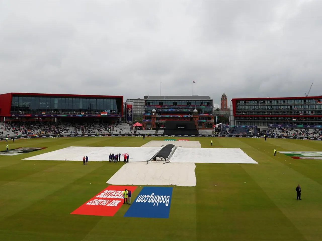 વરસાદના કારણે અટકેલી ભારત અને ન્યુઝીલેન્ડની મેચમાં શું થશે આગળ ?