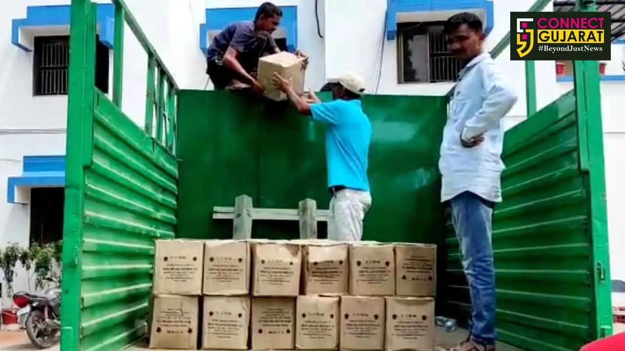 વડોદરા: વાઘોડિયા પોલીસે દોઢ લાખ ઉપરાંતનો વિદેશી દારૂ ઝડપ્યો, આરોપી ફરાર