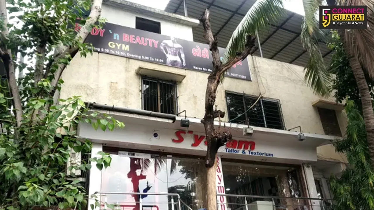 સુરત ઉધના વિસ્તારમાં તસ્કરોએ એક સાથે ત્રણ દુકાનોને બનાવી નિશાન: ઘટના થઈ સીસીટીવીમાં કેદ