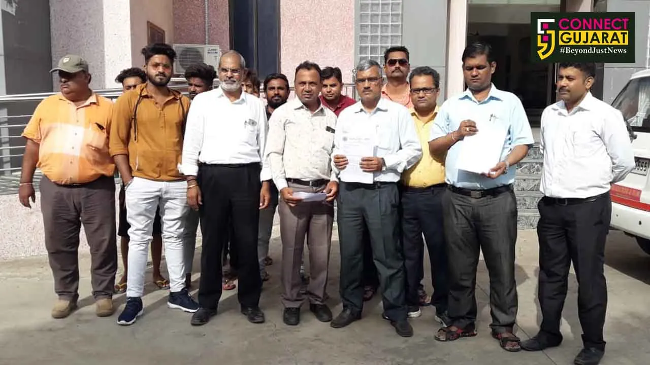 સેક્યુલરવાદીઓ અરાજકતા ફેલાવતા હોવાના આક્ષેપ સાથે વિ.હિ.પ.નું કલેકટરને આવેદન