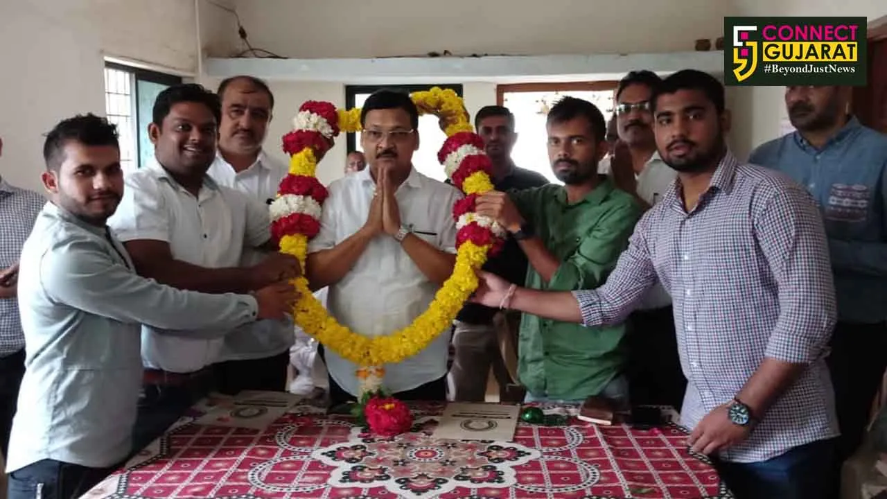 અંકલેશ્વર: હરિપુરાખાતે ગુજરાત રાજ્ય યુવક બોર્ડ દ્વારા મુખ્ય મંત્રી વિજય રૂપાણીના જન્મ દિન નિમિત્તે યોજાયો વૃક્ષારોપણનો કાર્યક્રમ