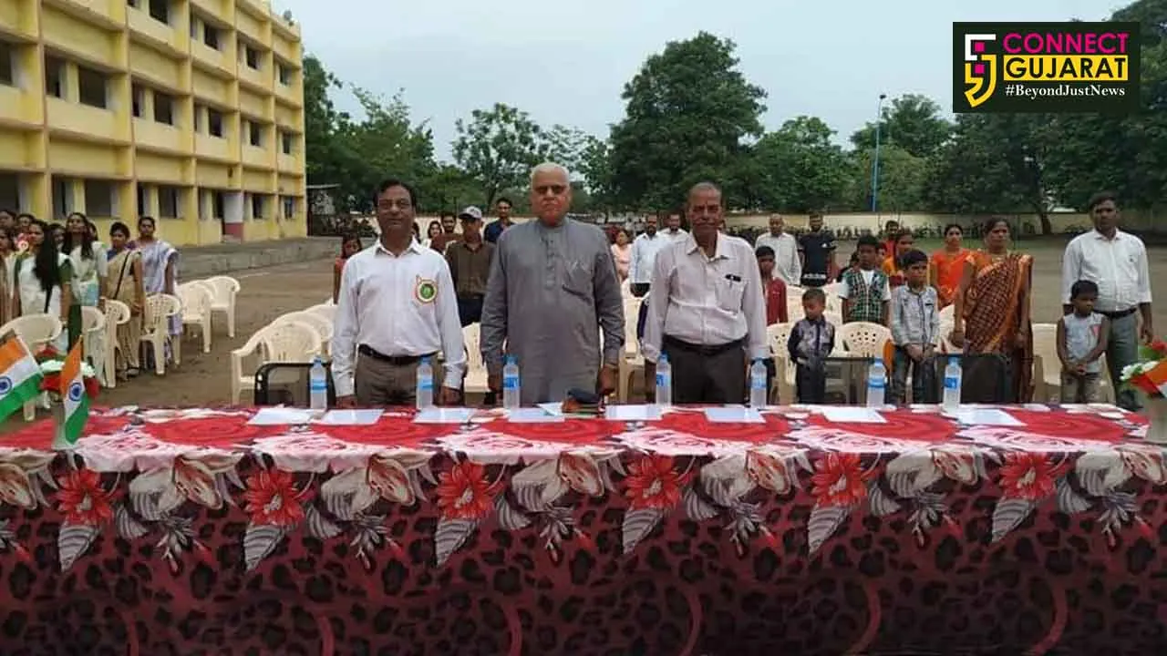 અંકલેશ્વરની સનાતન ઇન્ટરનેશનલ એકેડમીમાં સ્વાતંત્રય પર્વની દબદબાભેર કરાઇ ઉજવણી