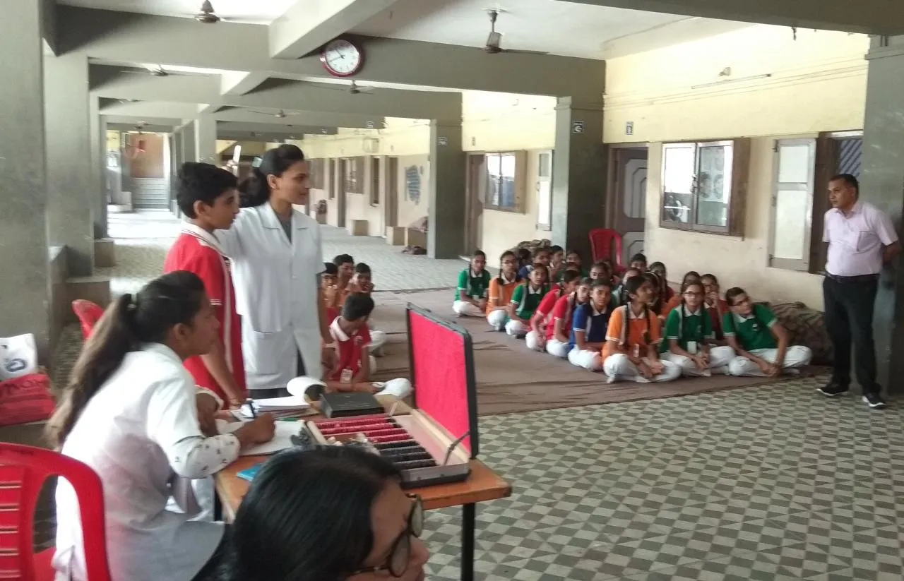 ભરૂચ શ્રવણ વિદ્યાધામમાં વિદ્યાર્થીઓ માટે યોજાયો નેત્ર ચકાસણી કેમ્પ